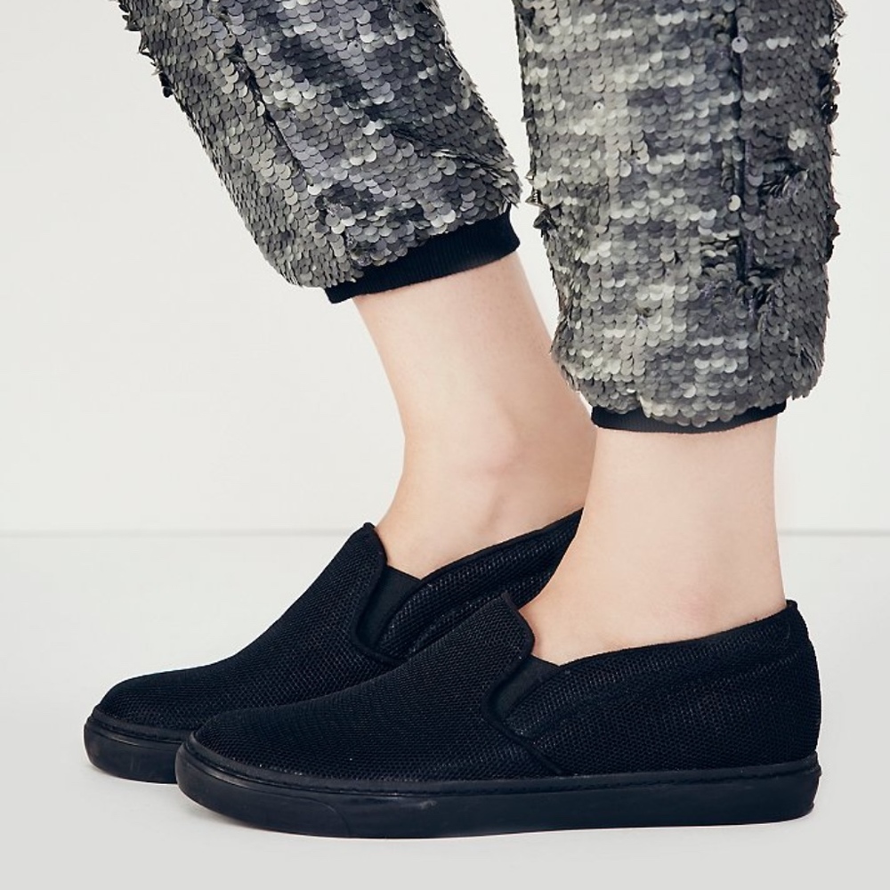 FREE PEOPLE Eltan Slip on mesh Sneaker/NIB/11